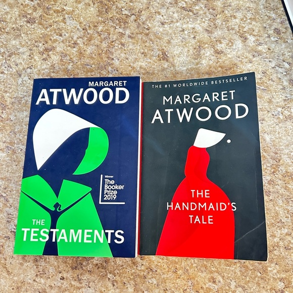 Handmaids Tale box set by Margaret Atwood - Picture 3 of 3